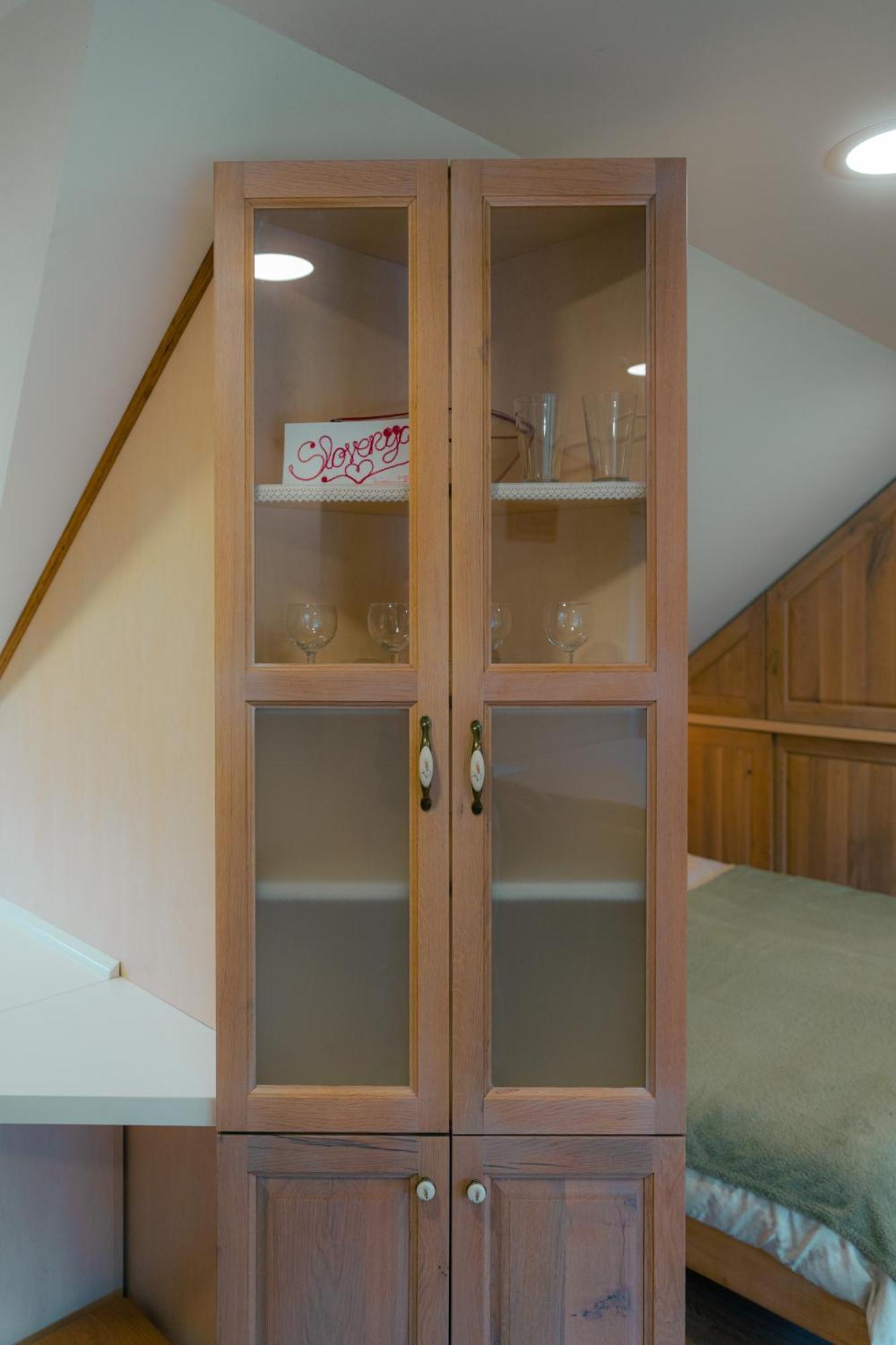 Country Retreat, Near Ljubljana City, Apartma Na Vasi, Blizu Mesta Ljubljana Apartment Medvode Ngoại thất bức ảnh