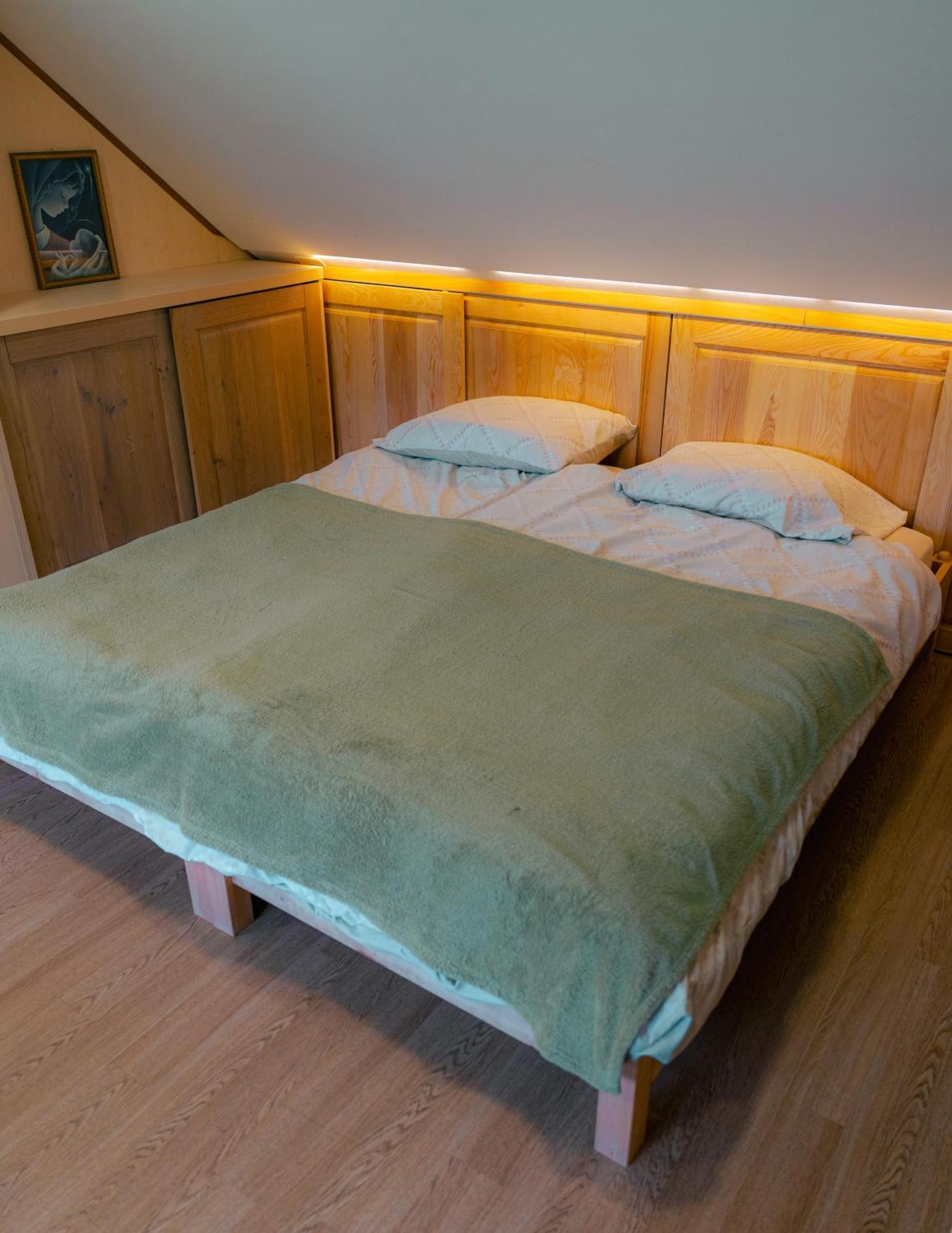 Country Retreat, Near Ljubljana City, Apartma Na Vasi, Blizu Mesta Ljubljana Apartment Medvode Ngoại thất bức ảnh