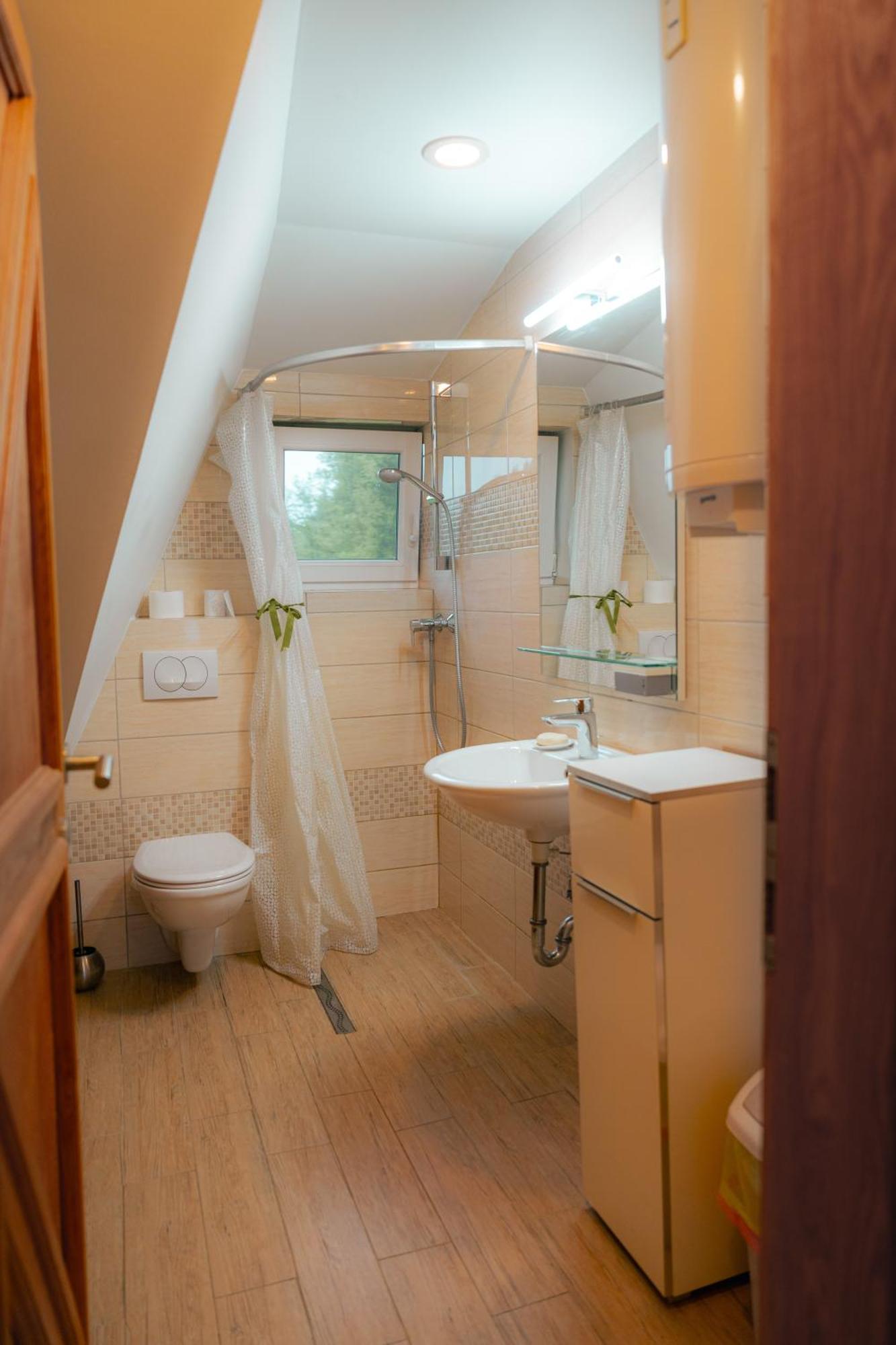 Country Retreat, Near Ljubljana City, Apartma Na Vasi, Blizu Mesta Ljubljana Apartment Medvode Ngoại thất bức ảnh